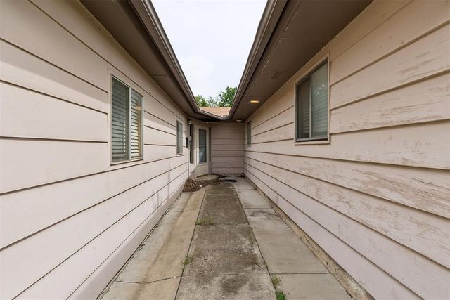 429 W Fairchild Drive, Midwest City, OK 73110