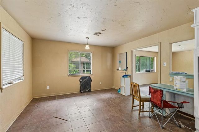 429 W Fairchild Drive, Midwest City, OK 73110