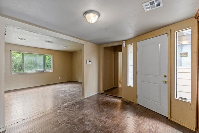 429 W Fairchild Drive, Midwest City, OK 73110