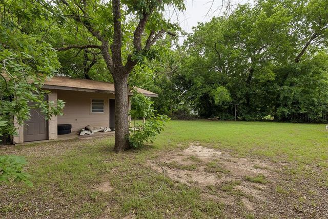 429 W Fairchild Drive, Midwest City, OK 73110