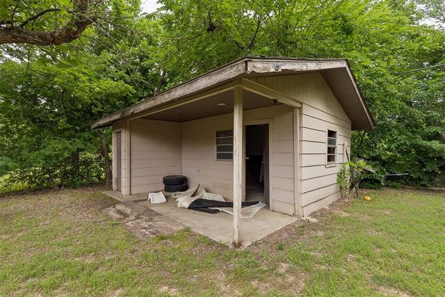 429 W Fairchild Drive, Midwest City, OK 73110