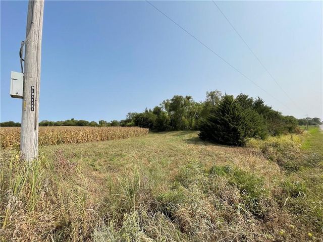 299th Street, Paola, KS 66071