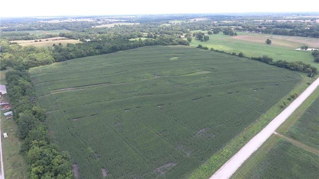 299th Street, Paola, KS 66071