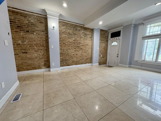 8 S PAYSON ST, Baltimore, MD 21223