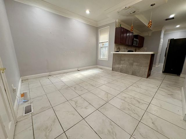 8 S PAYSON ST, Baltimore, MD 21223
