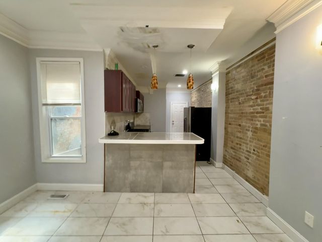 8 S PAYSON ST, Baltimore, MD 21223