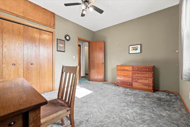 326 E 3rd Street S, Newton, IA 50208