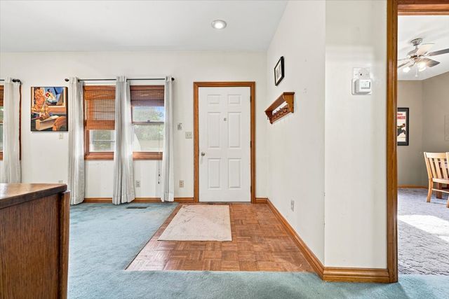 326 E 3rd Street S, Newton, IA 50208