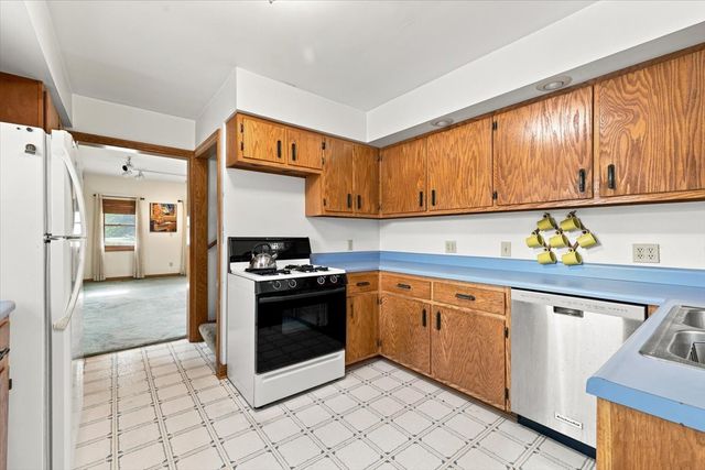 326 E 3rd Street S, Newton, IA 50208