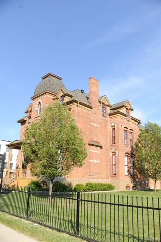 102 Edmund Place 7, Detroit, MI 48201