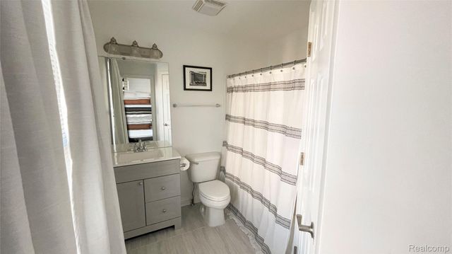 102 Edmund Place 7, Detroit, MI 48201