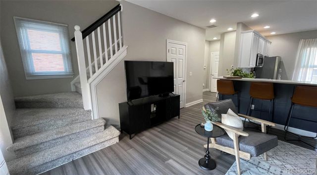 102 Edmund Place 7, Detroit, MI 48201