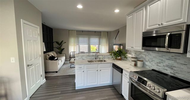 102 Edmund Place 7, Detroit, MI 48201