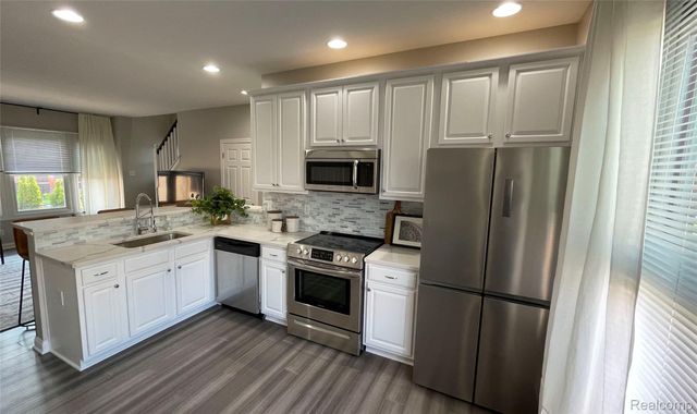 102 Edmund Place 7, Detroit, MI 48201