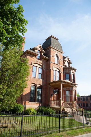 102 Edmund Place 7, Detroit, MI 48201