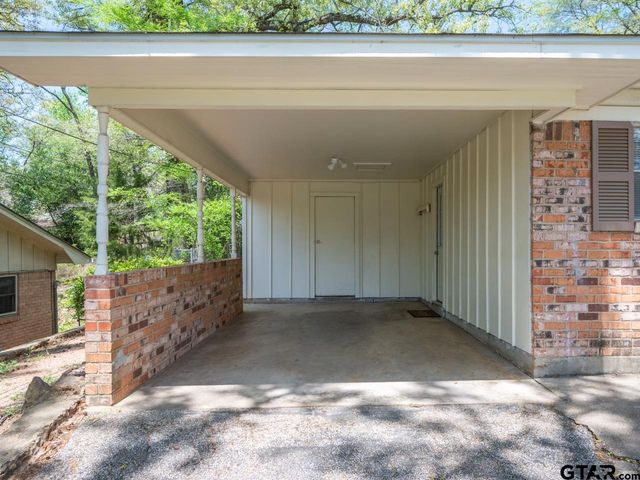 2722 McDonald Rd., Tyler, TX 75701