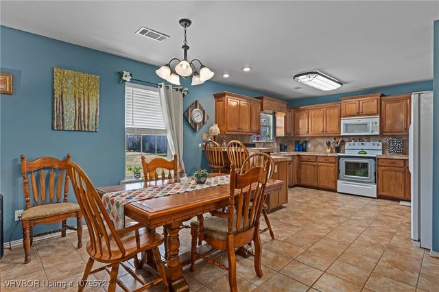 608 Laurel Way, Alma, AR 72921