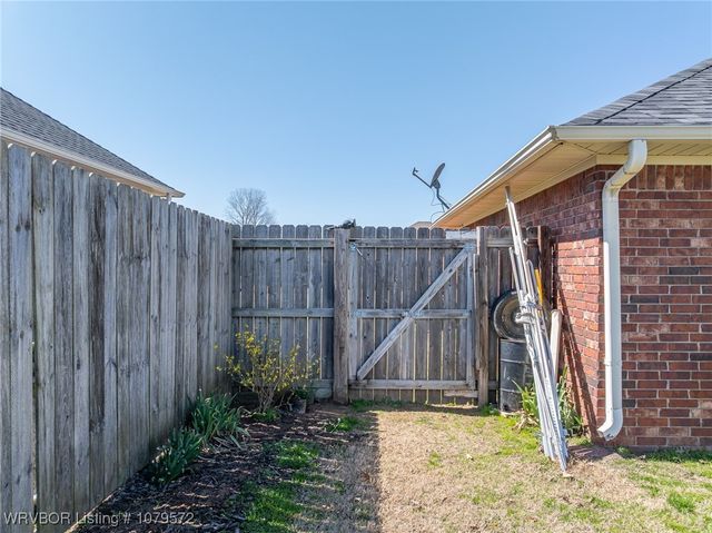 608 Laurel Way, Alma, AR 72921