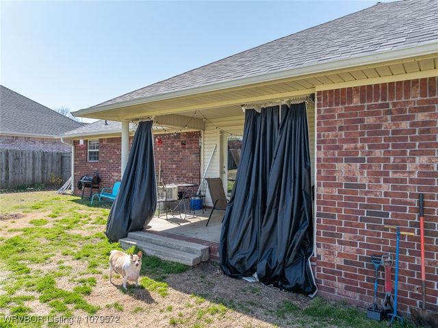 608 Laurel Way, Alma, AR 72921