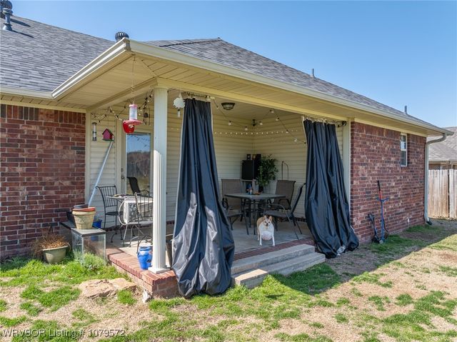 608 Laurel Way, Alma, AR 72921