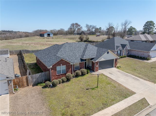 608 Laurel Way, Alma, AR 72921