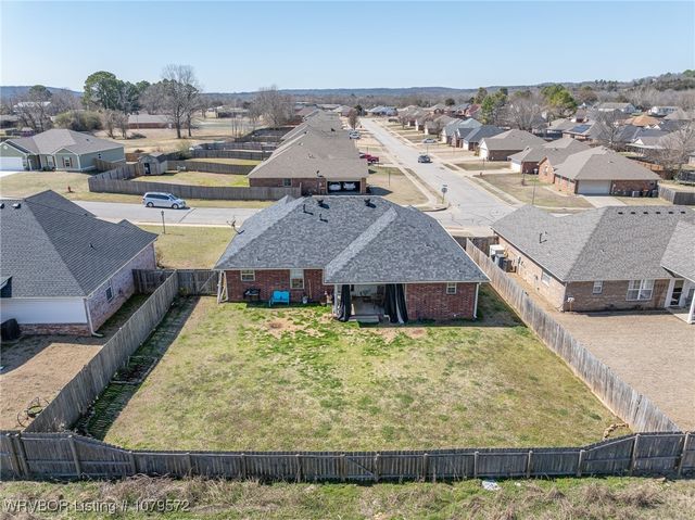 608 Laurel Way, Alma, AR 72921