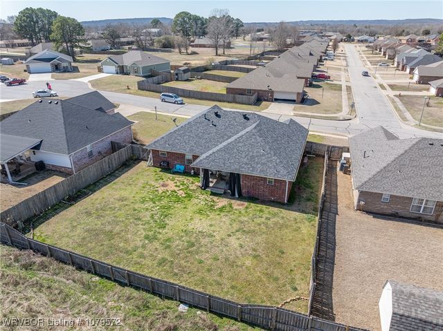 608 Laurel Way, Alma, AR 72921
