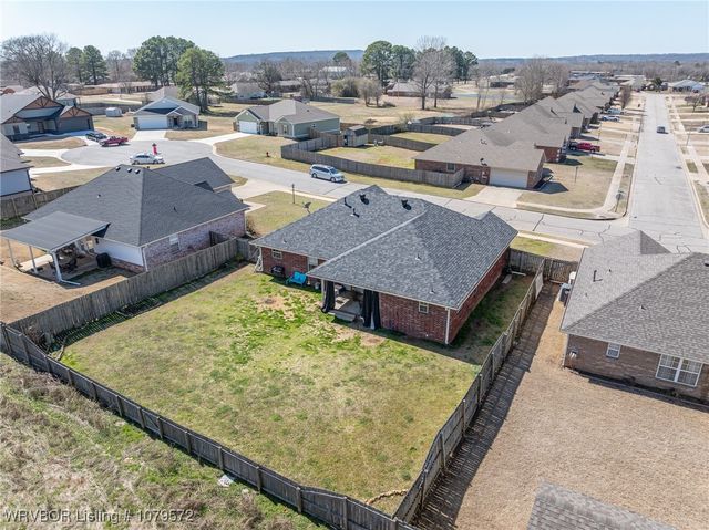 608 Laurel Way, Alma, AR 72921