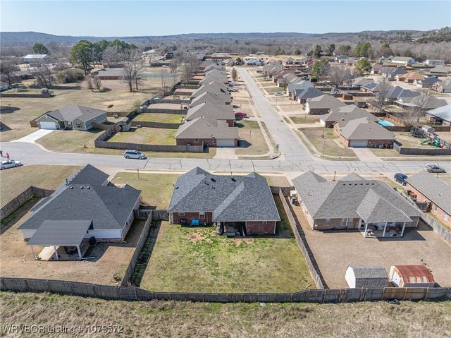608 Laurel Way, Alma, AR 72921