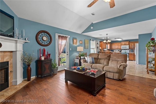 608 Laurel Way, Alma, AR 72921
