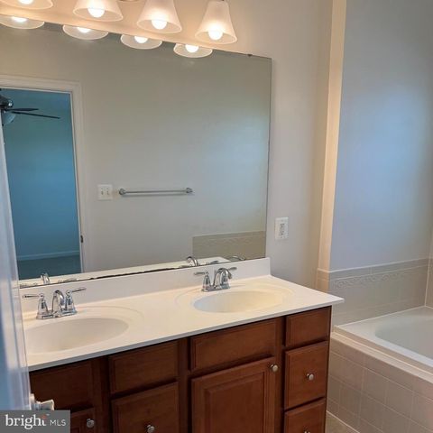 22851 CHESTNUT OAK TER, Sterling, VA 20166