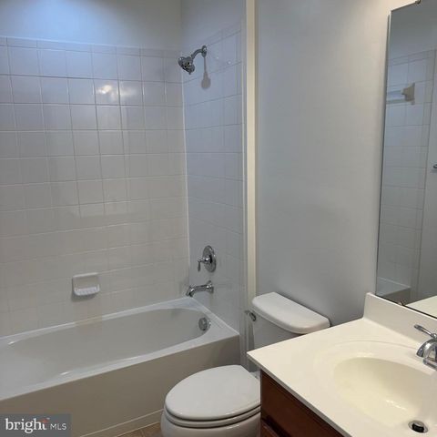 22851 CHESTNUT OAK TER, Sterling, VA 20166