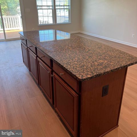 22851 CHESTNUT OAK TER, Sterling, VA 20166