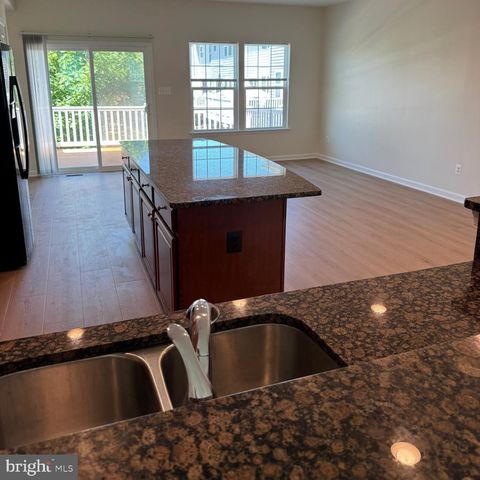 22851 CHESTNUT OAK TER, Sterling, VA 20166