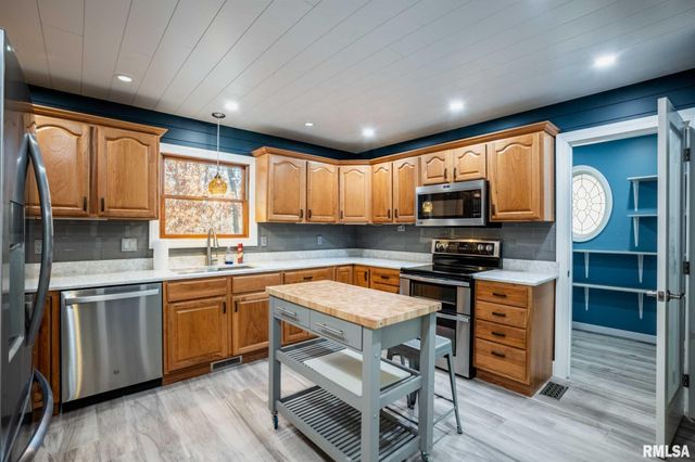 1901 Spring Garden Road, Marion, IL 62959