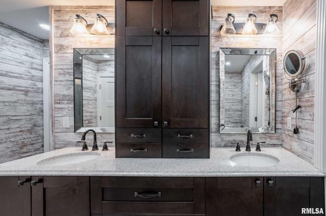 1901 Spring Garden Road, Marion, IL 62959