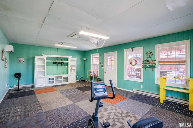 1901 Spring Garden Road, Marion, IL 62959