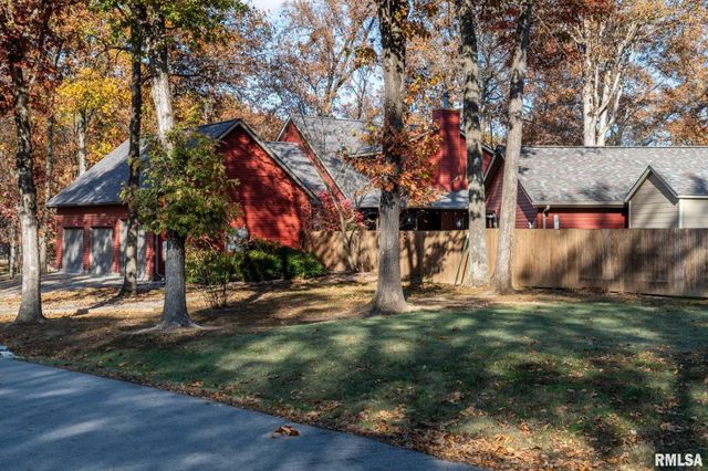 1901 Spring Garden Road, Marion, IL 62959