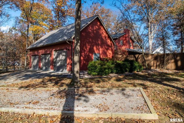 1901 Spring Garden Road, Marion, IL 62959