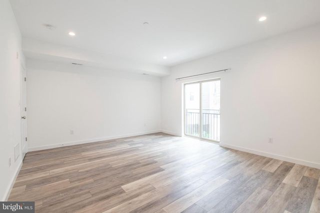 1528 N MARSHALL ST, Philadelphia, PA 19122