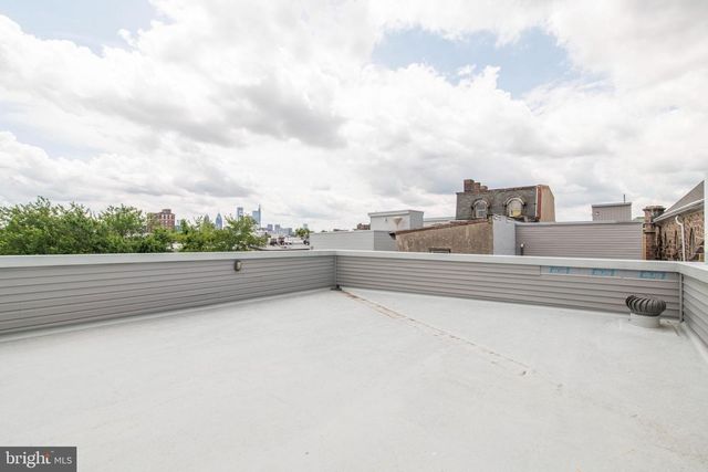 1528 N MARSHALL ST, Philadelphia, PA 19122