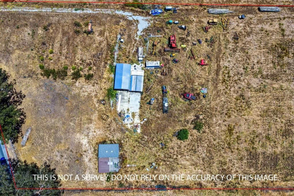 Image 4 of property listing at 4688 Pacheco Pass Highway, Gilroy, CA 95020
