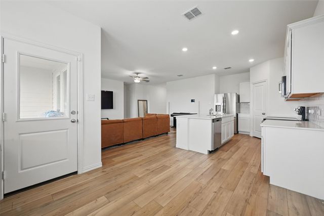 132 Wyndemere Lane, Princeton, TX 75407