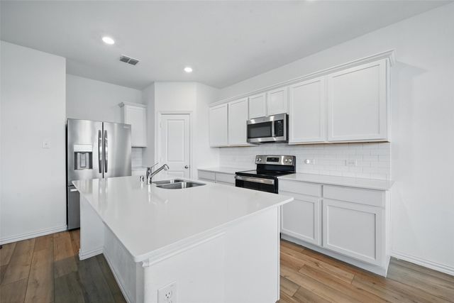 132 Wyndemere Lane, Princeton, TX 75407