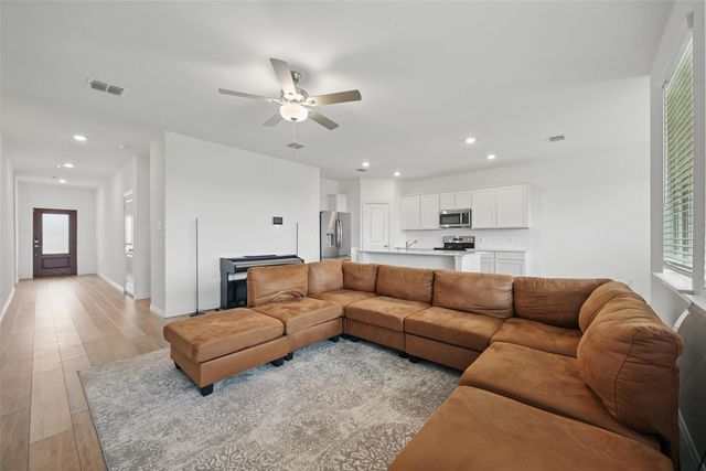 132 Wyndemere Lane, Princeton, TX 75407