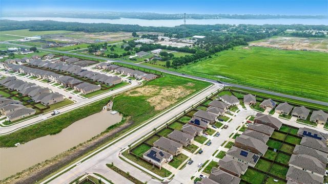 132 Wyndemere Lane, Princeton, TX 75407