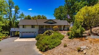 41715 River Falls Road, Oakhurst, CA 93644