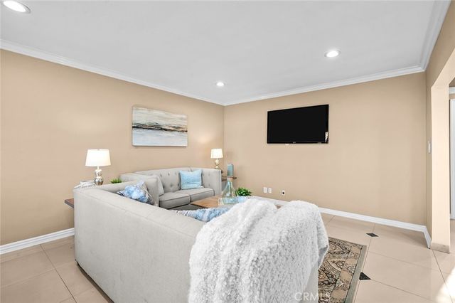 14913 Roxton Avenue, Gardena, CA 90249