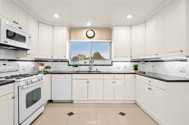 14913 Roxton Avenue, Gardena, CA 90249