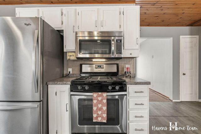 5186 Mildred Avenue SE, Kentwood, MI 49508